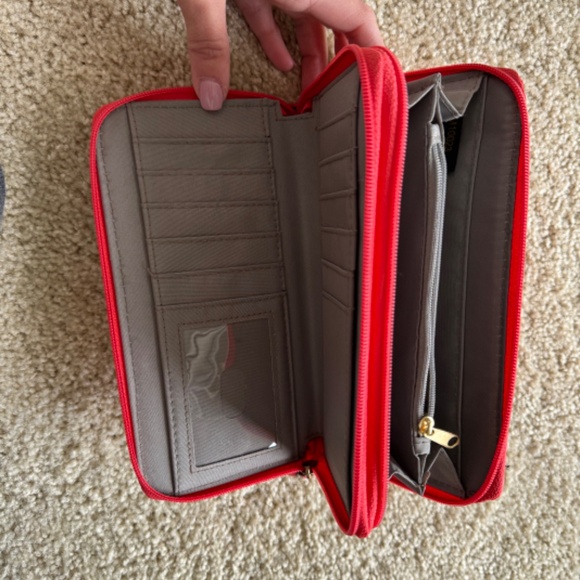 Red Nicole Miller Wallet - Picture 3 of 3